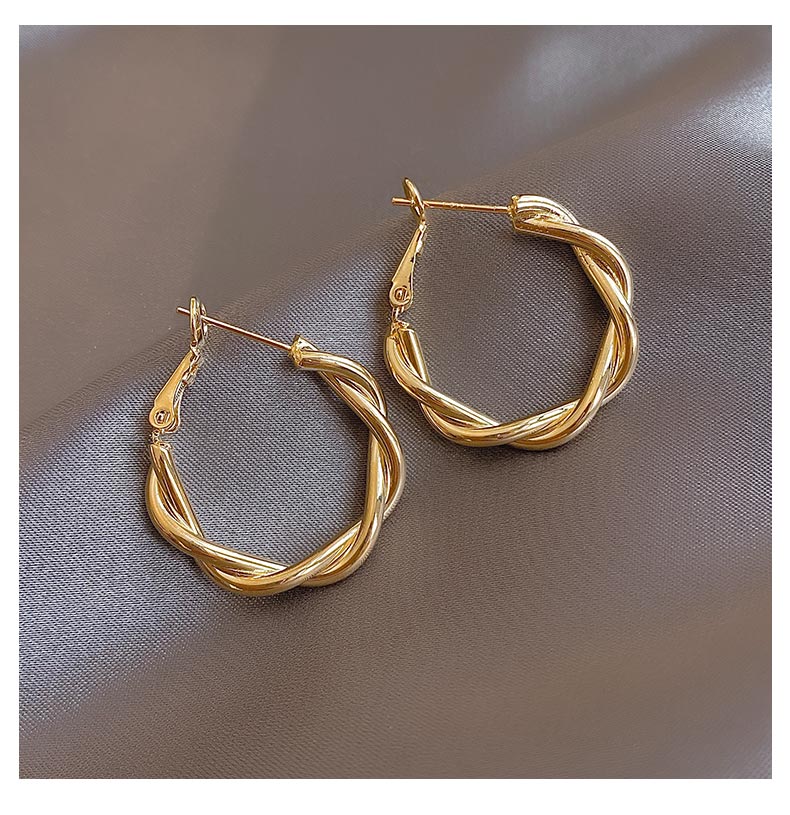 2020 New Classic Copper Alloy Smooth Metal Hoop Earrings For Woman Fashion Korean Jewelry Temperament Girl&#39;s Daily Wear Earrings